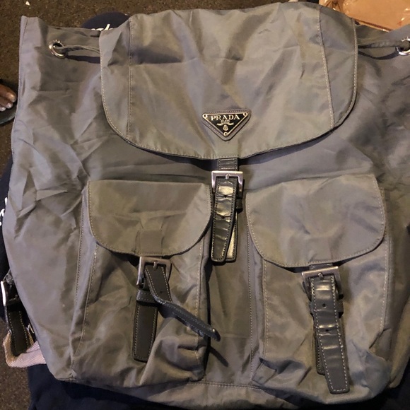 Prada bag - Picture 8 of 16